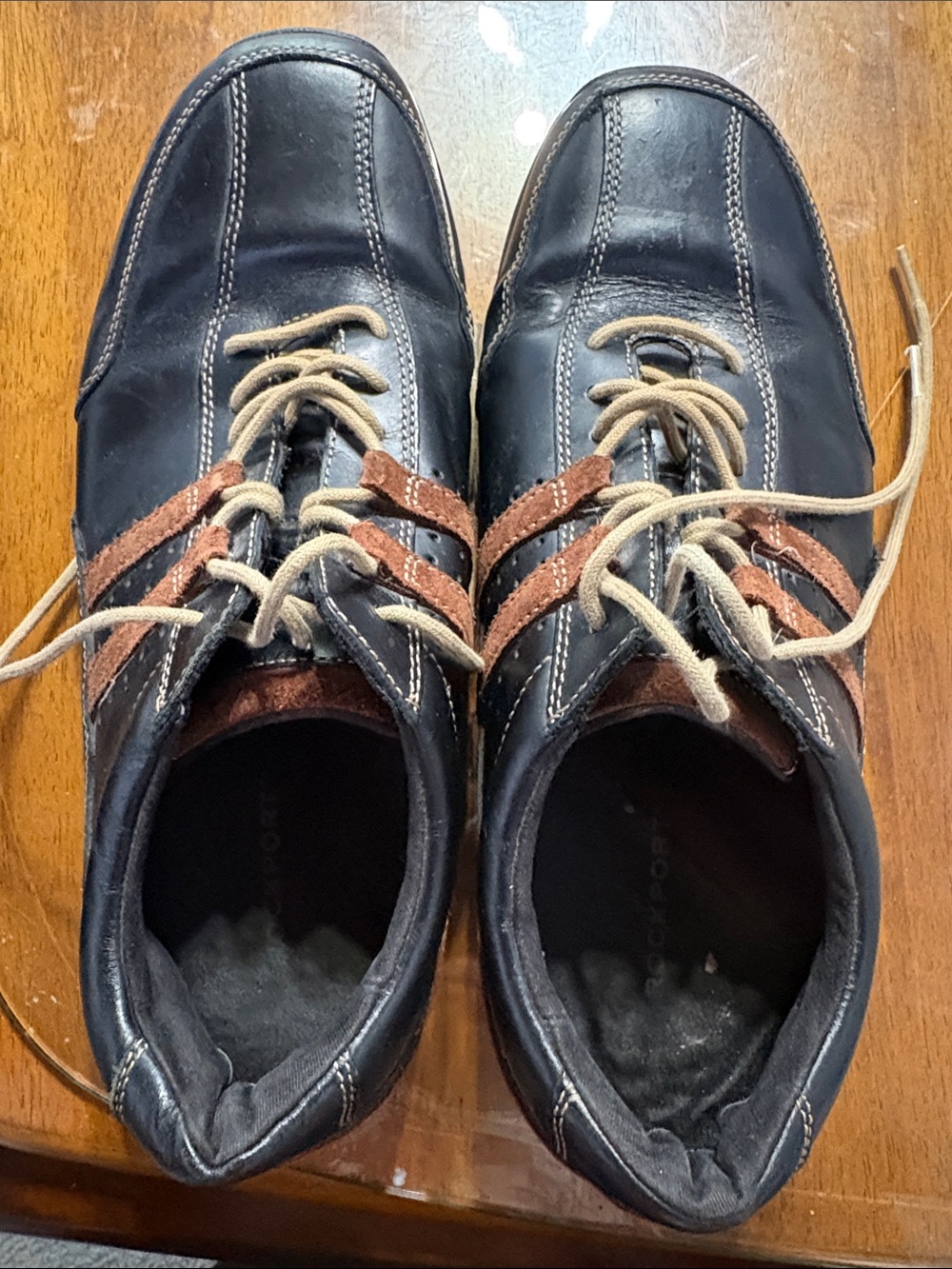 Rockport Men's Black Tie Up Shoes with Brown Stripe Accents